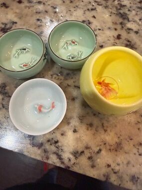 Ceramic Mini Bowls with 3D Fish Detail - Yellow & Mint